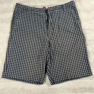 Tommy Bahama size 34 blue check shorts
